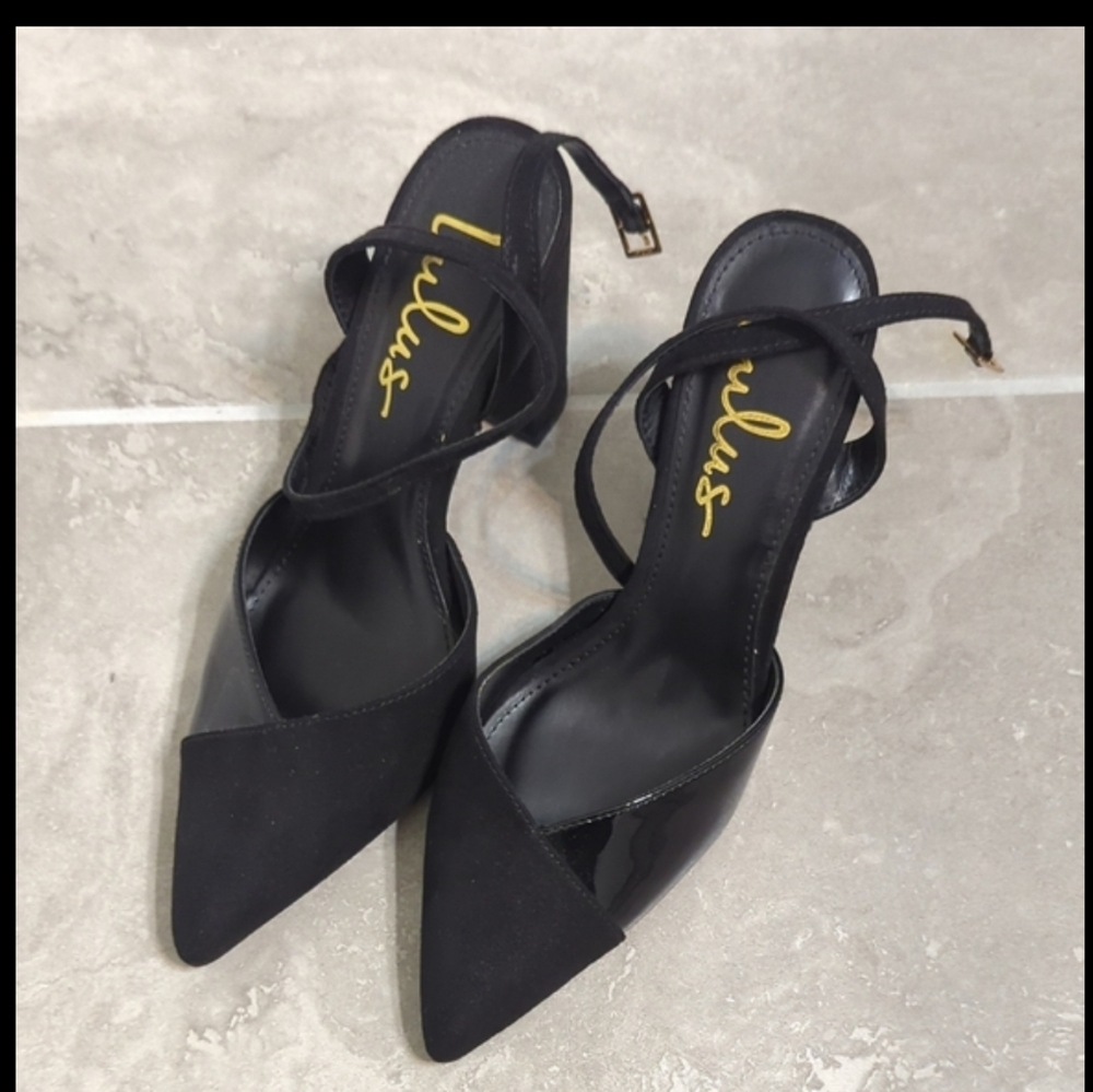 Lulus Selenaa Black Suede Pointed-toe Ankle Strap Pumps - Size 6